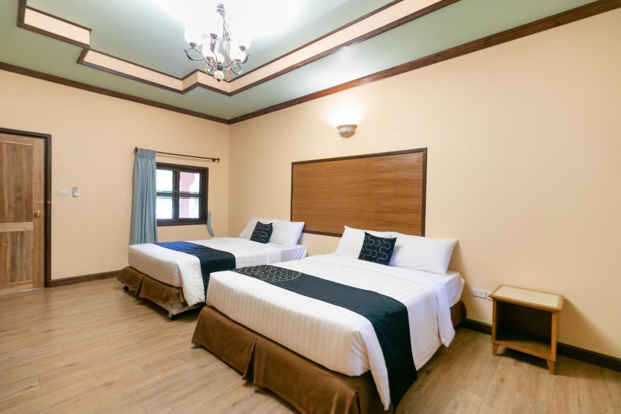 Capital O 1110 Khaoyai Cowboy City Resort หมูสี ภายนอก รูปภาพ