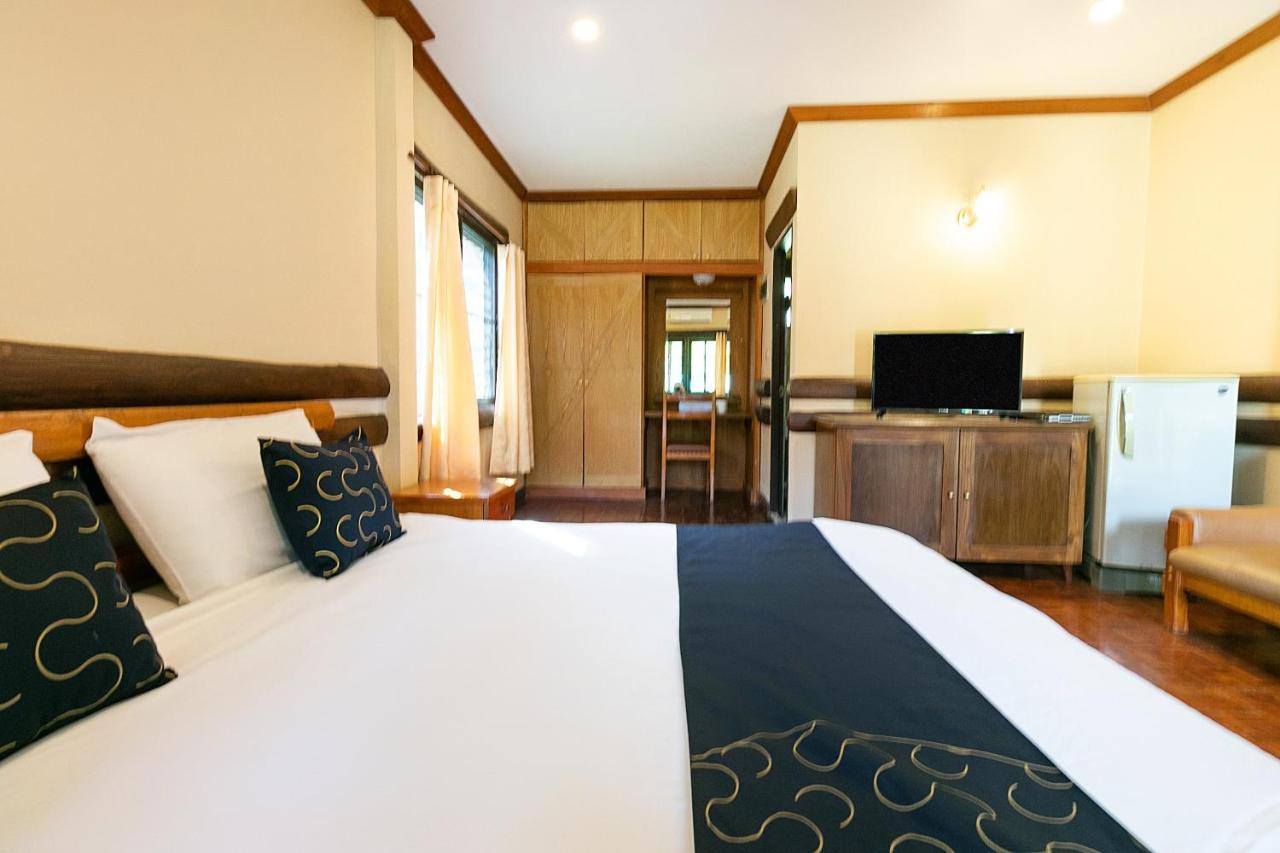 Capital O 1110 Khaoyai Cowboy City Resort หมูสี ภายนอก รูปภาพ