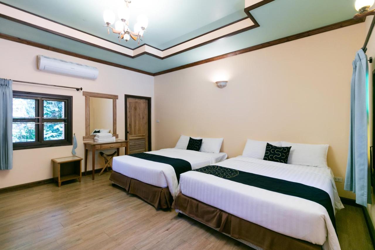 Capital O 1110 Khaoyai Cowboy City Resort หมูสี ภายนอก รูปภาพ
