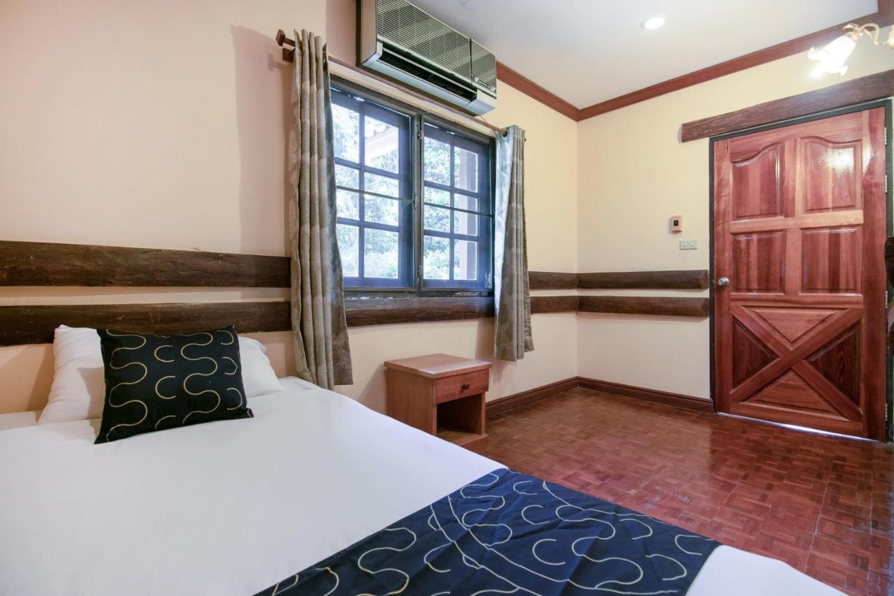 Capital O 1110 Khaoyai Cowboy City Resort หมูสี ภายนอก รูปภาพ